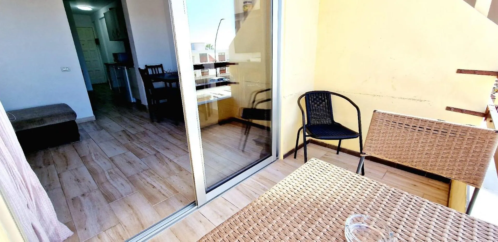 Las Vistas 1 Bedroom Wifi Free Playa de las Americas  Apartmán Playa de las Americas (Tenerife)